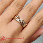 Load image into Gallery viewer, Filigree Women Wedding Band