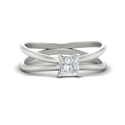 Princess-cut-split-shank-single-stone-ring-in-white-gold-fdenr1008prrsleep-nl-wg