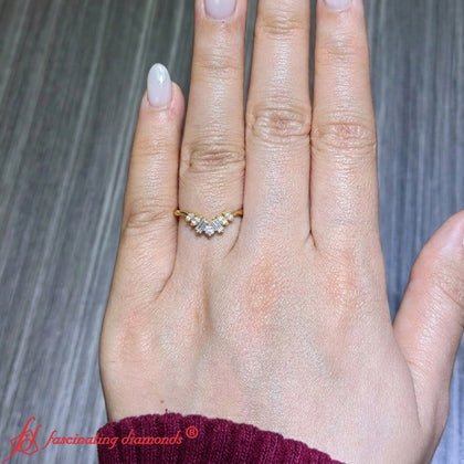 Round Baguette Twisted Wedding Band
