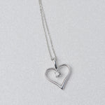 Load image into Gallery viewer, Solitaire Heart Pendant