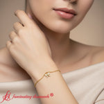 Load image into Gallery viewer, butterfly-cute-chain-bracelet-yellow-gold-fdbrc9755-model