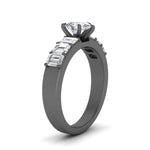 Load image into Gallery viewer, Pear Cut Luxurious Engagement Ring