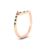 Load image into Gallery viewer, emerald-curved-swirl-wedding-band-in-rose-gold-fdens7806robgemgrangle2-nl-rg.jpg?v=1759992439