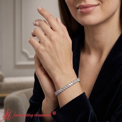 marquise-cut-diamond-tennis-bracelet-in-white-gold-fdbrc11724