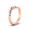 Load image into Gallery viewer, round-cut-swirl-sapphire-wedding-band-set-in-rose-gold-fdens7806rogsablangle2-nl-rg_d8c0c416-0dac-4c26-b9f1-49dfe20ea1b4.jpg?v=1759906371