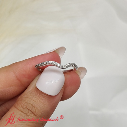 thin_curved_diamond_wedding_band_in_18k_white_gold-FD8300DB_5
