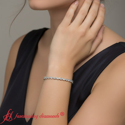 zig-zag-tennis-bracelet-white-gold-fdbrc10410-model
