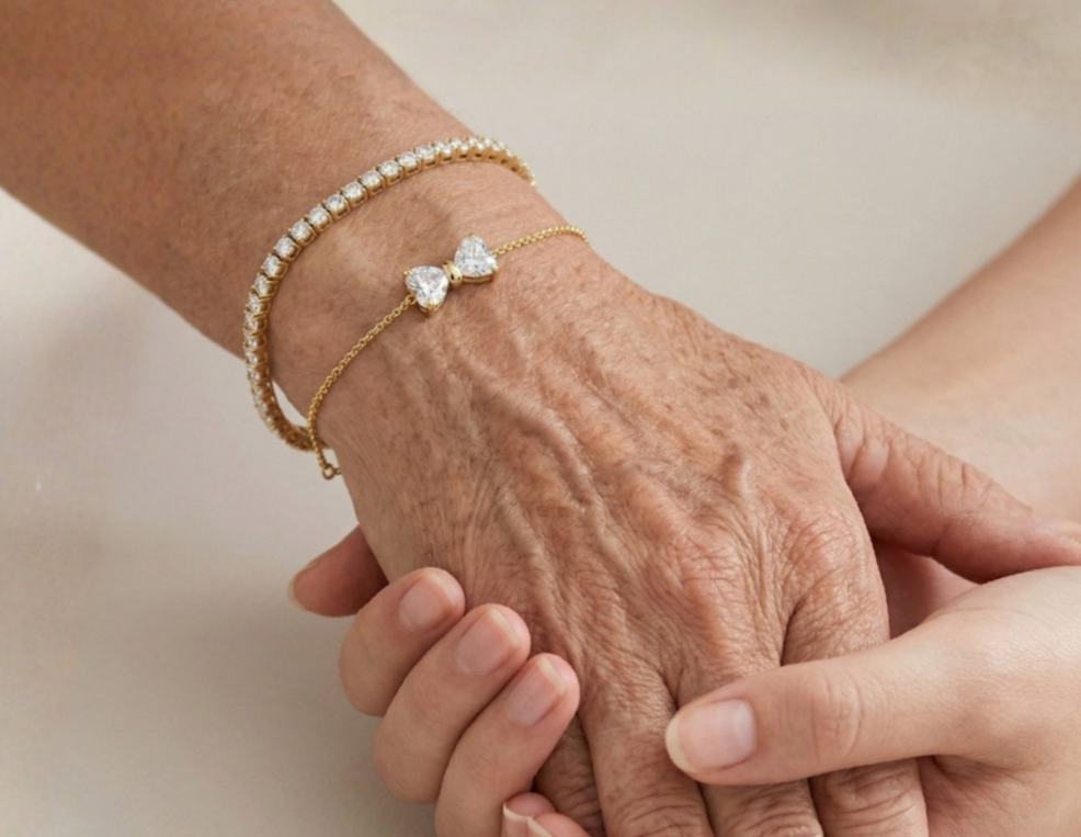 How to Choose the Perfect Mother’s Day Jewelry Gift for Her Personality