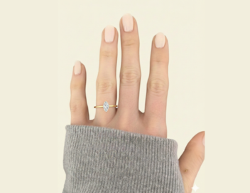 How to Choose Engagement Rings for Large Knuckles | Top Tips