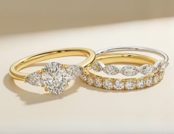 How to Wear Engagement Ring and Wedding Band: Tips & Styles