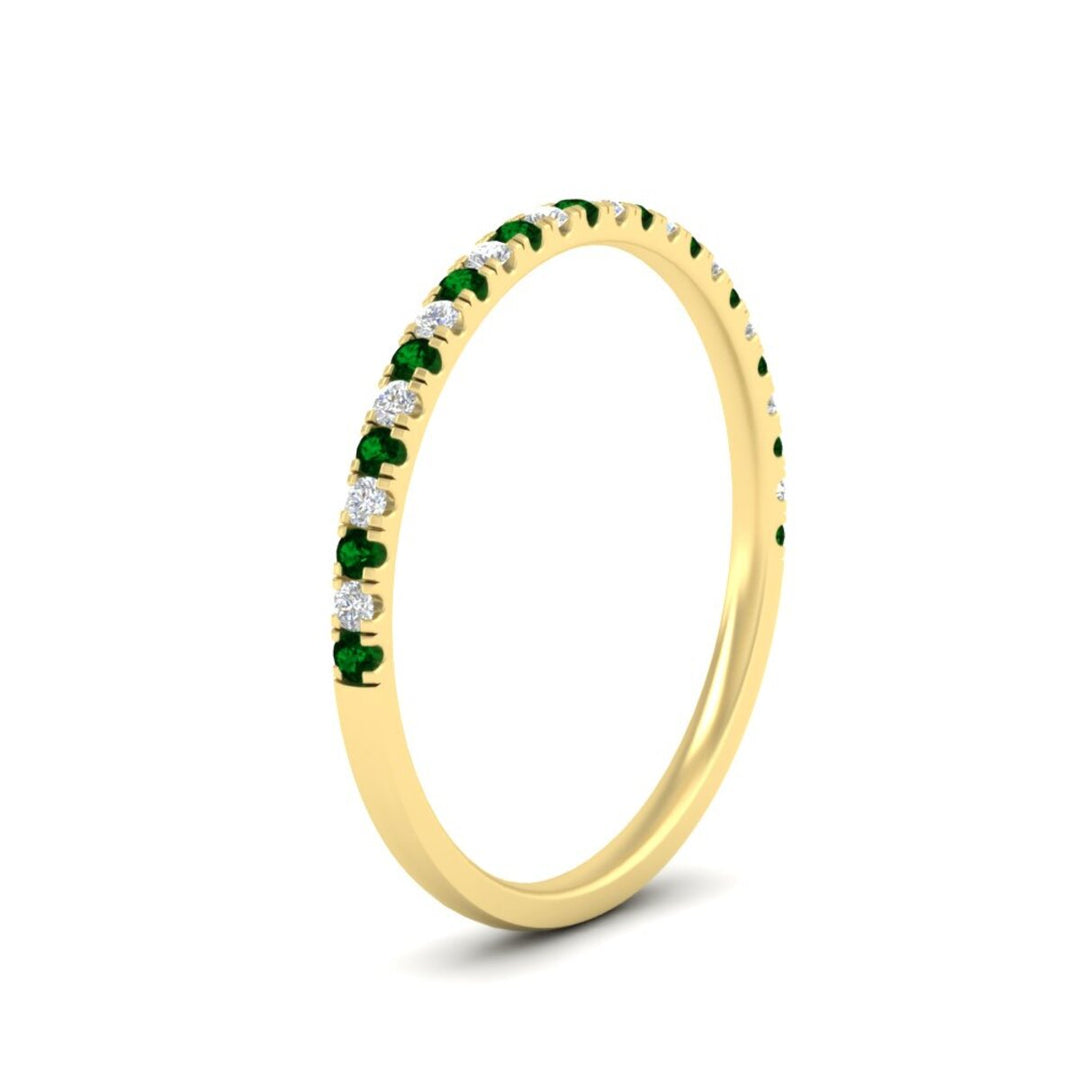 0.20-ct-delicate-womens-custom-emerald-wedding-band-in-yellow-gold-FD8370GEMGRANGLE2-0.20CT-NL-YG.jpg