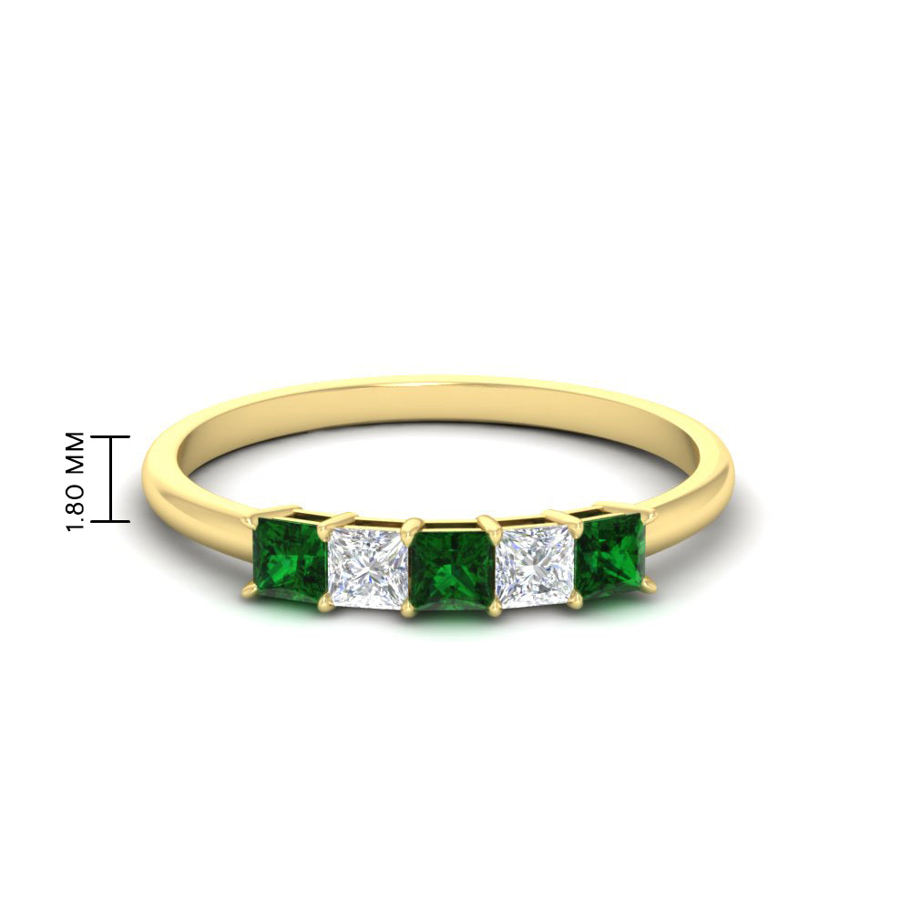0.25-carat-princess-cut-5-stone-with-emerald-wedding-bandin-yellow-gold-FD8008PRBGEMGR-0.25CT-NL-YG