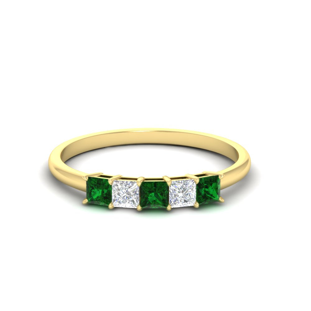 0.25-carat-princess-cut-5-stone-with-emerald-wedding-bandin-yellow-gold-FD8008PRBGEMGR-0.25CT-NL-YG