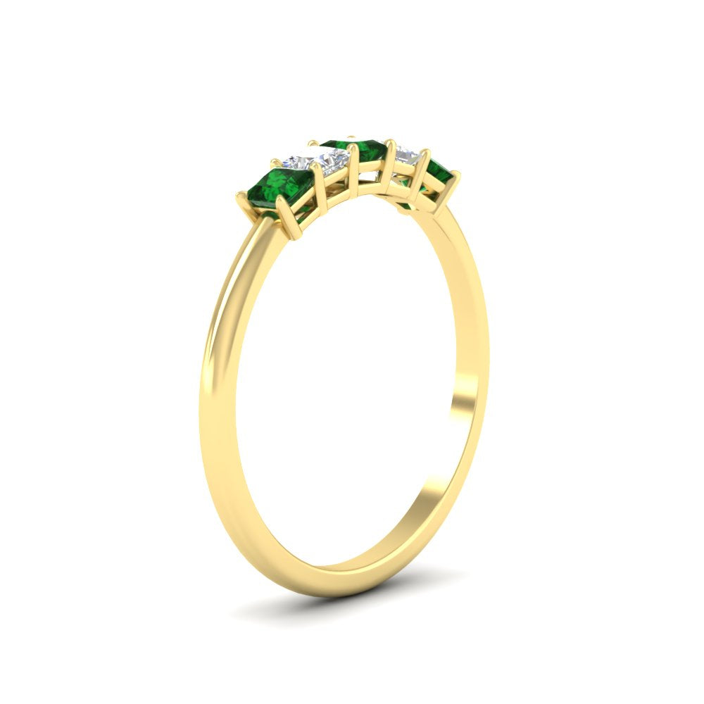 0.25-carat-princess-cut-5-stone-with-emerald-wedding-bandin-yellow-gold-FD8008PRBGEMGR-0.25CT-NL-YG