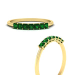 Load image into Gallery viewer, https://cdn.fascinatingdiamonds.com/FDWB179/0.50-carat-Princess-cut-7-stone-emerald-wedding-band-in-yellow-gold-fdwb179prgemgrangle3-0.50ct-nl-yg.jpg