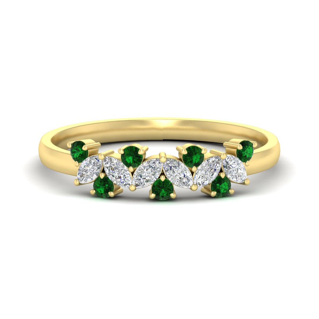 0.50-ct-vintage-emerald-wedding-bands-for-women-in-yellow-gold-fdw2308gemgrsleep-0.50ct-nl-yg
