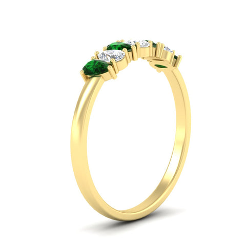 https://cdn.fascinatingdiamonds.com/fdwb8008/0.75-carat-terdrop-seven-stone-wedding-emerald-band-in-yellow-gold-fdwb8008pegemgrangle2-0.75ct-nl-yg.jpg