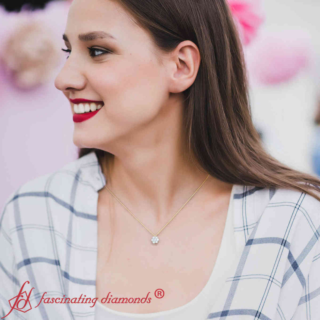 1-carat-round-cut-diamond-7-stone-cluster-flower-women-pendant-in-fdpd10840-1-00-ct-fancy-1-yg