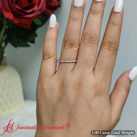 1-carat-round-graduated-diamond-eternity-band-in-yellow-gold-fdewb10256ro-1