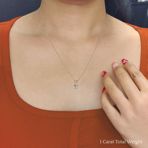 1-ct-emerald-cut-single-diamond-pendant-in-yellow-gold-FDPD8469-EM-1.0CT-ANGLE2-NL-YG.jpg?v=1759468255