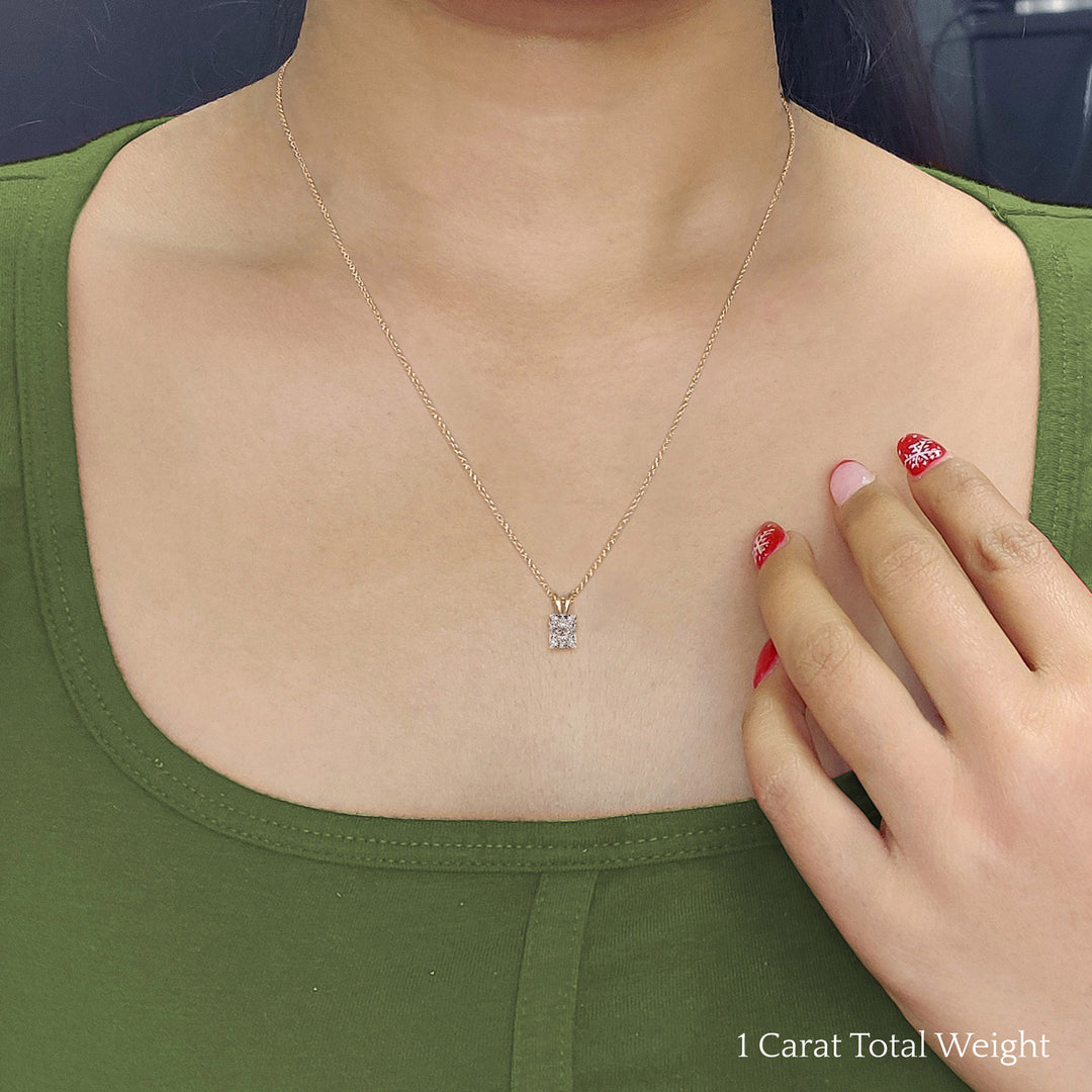 1-ct.-radiant-diamond-pendant-in-yellow-gold-FDPD8469-RA-1.0CT-ANGLE2-NL-YG.jpg?v=1758796326