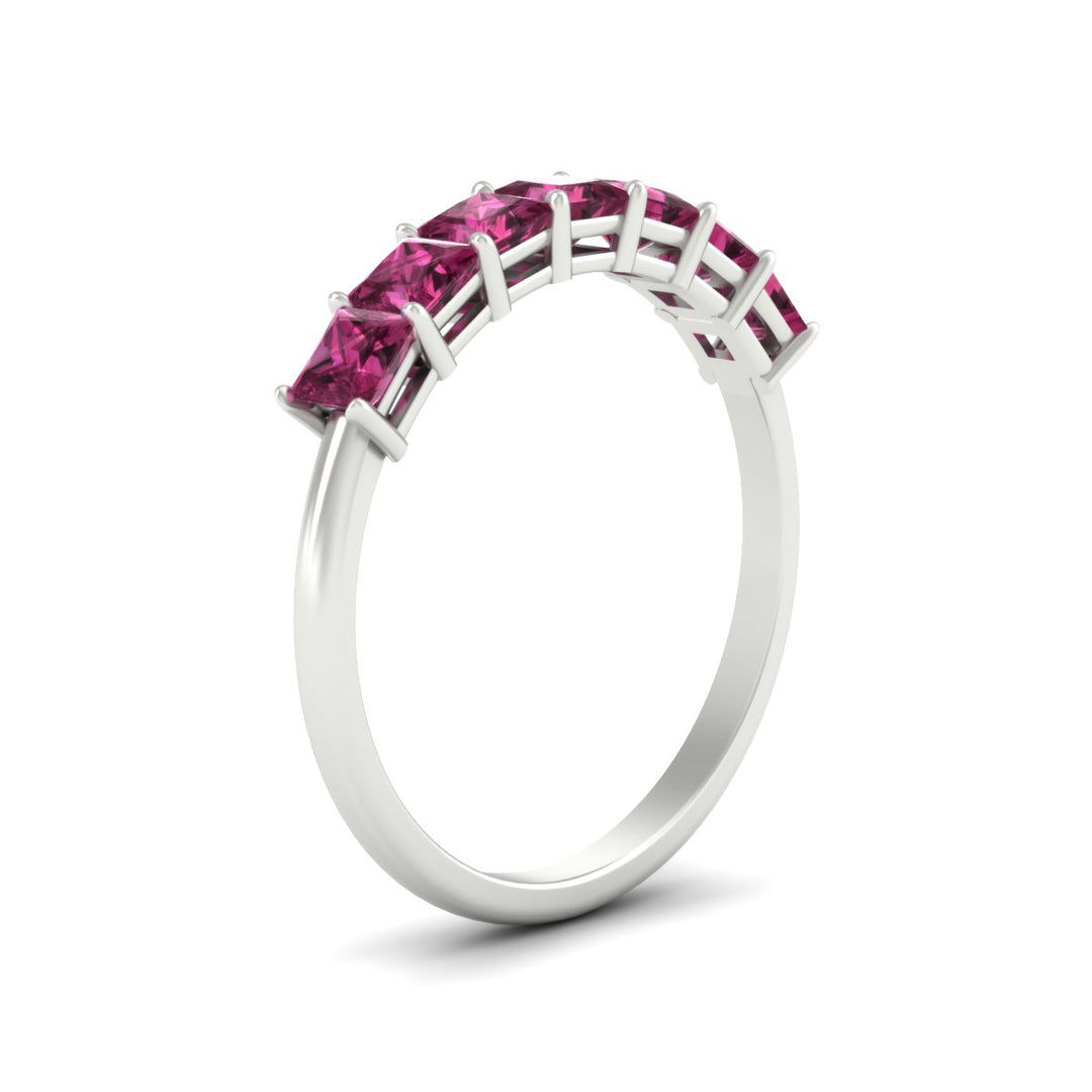 1.50-carat-basket-set-princess-cut-pink-sapphire-ring-in-white-gold-fdwb179prgsadrpiangle2-1.50ct-nl-wg.jpg