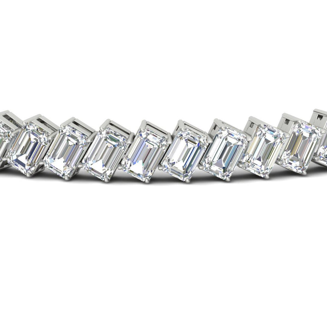 14.40-carat-emerald-diagonal-tennis-bracelet-in-white-gold-fdbrc11518angle5-14-40-ct-nl-wg.jpg?v=1764931836