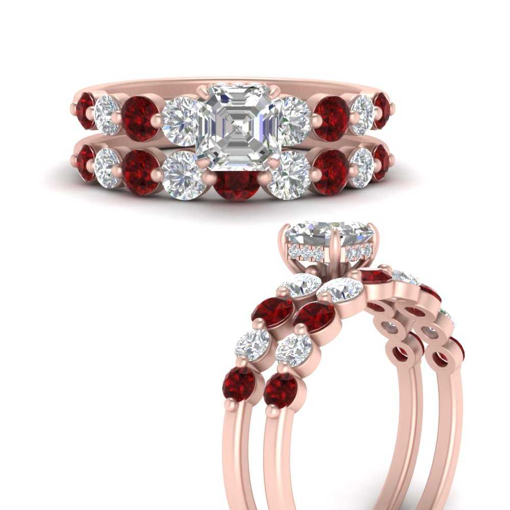 Graduated Common Prong Engagement Ring Set