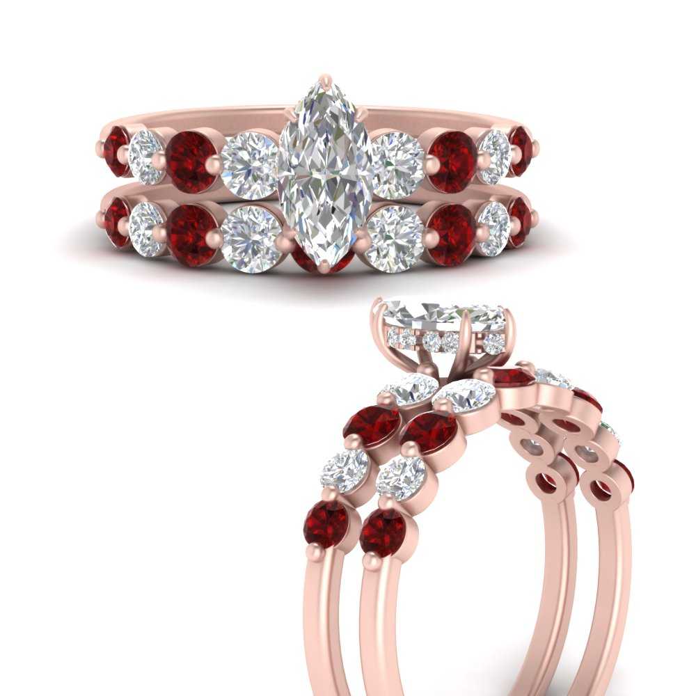 Graduated Common Prong Engagement Ring Set