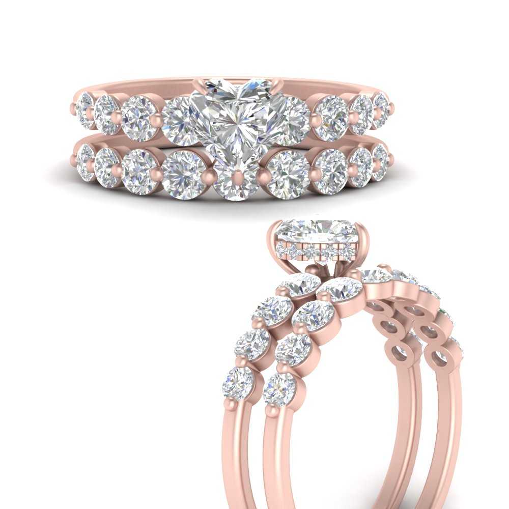 Graduated Common Prong Engagement Ring Set