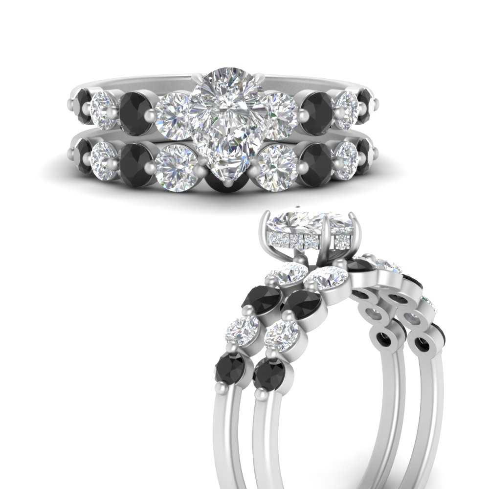 Graduated Common Prong Engagement Ring Set