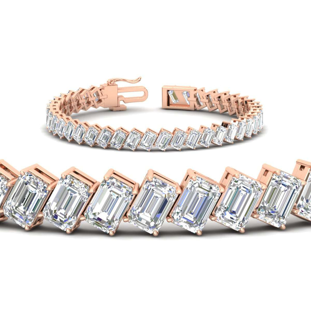 19.20-carat-emerald-diagonal-tennis-bracelet-in-rose-gold-fdbrc11518angle2-19-20-ct-nl-rg.jpg?v=1764932068