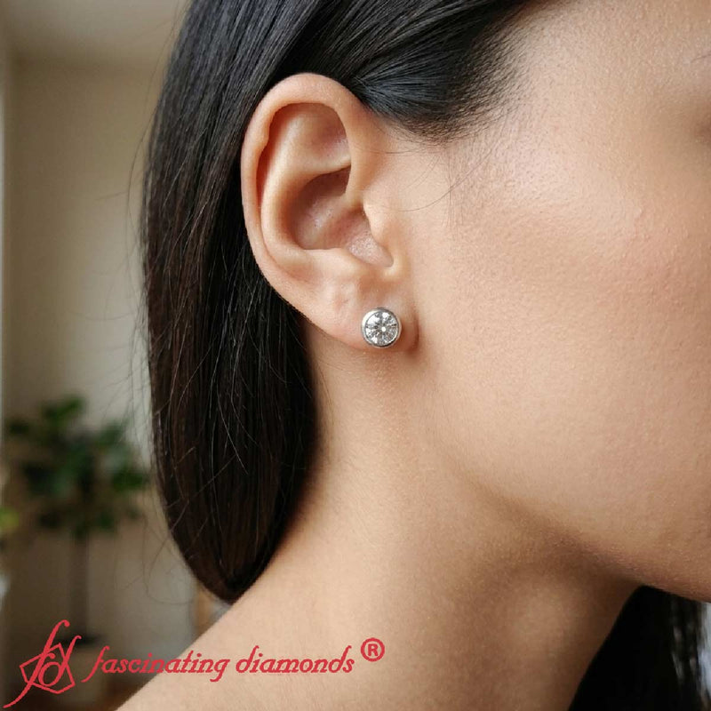 Round Cut Stud Bezel Set Earring