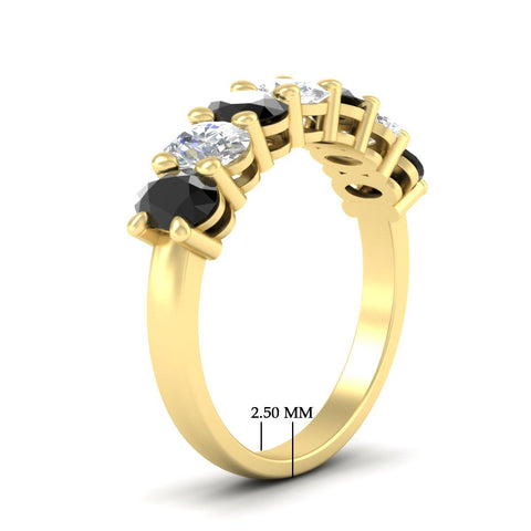 2-carat-seven-stone-oval-cut-black-diamond-wedding-band-in-yellow-gold-fdwb8008ovblackangle2-2.00ct-nl-yg-hw.jpg