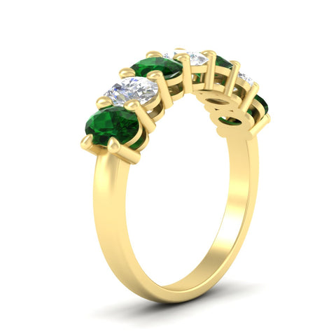 2-carat-seven-stone-oval-cut-emerald-wedding-band-in-yellow-gold-fdwb8008ovgemgrangle2-2.00ct-nl-yg.jpg