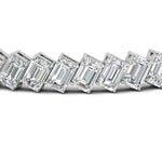 Load image into Gallery viewer, 24-carat-emerald-diagonal-tennis-bracelet-in-white-gold-fdbrc11518angle5-6.00x4.00-nl-wg.jpg?v=1764932163
