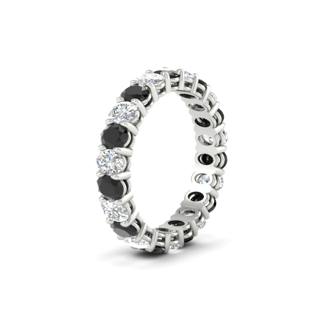 3-carat-oval-diamond-full-eternity-band-with-black-diamond-in-white-gold-fdewb8324ovgblackangle2-4.00x3.00mm-nl-wg