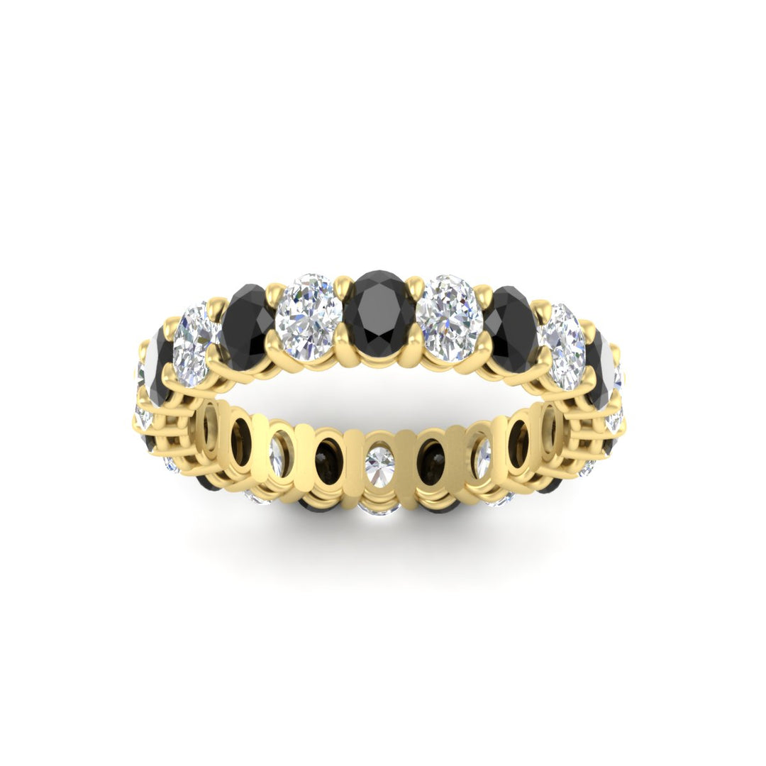 3-carat-oval-diamond-full-eternity-band-with-black-diamond-in-yellow-gold-fdewb8324ovgblackangle5-4.00x3.00mm-nl-yg