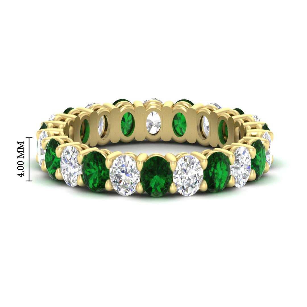 3-carat-oval-diamond-full-eternity-band-with-emerald-in-yellow-gold-fdewb8324ovgemgrsleep-4.00x3.00mm-nl-yg-hw
