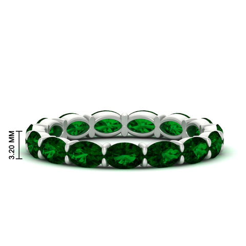 3-carat-oval-emerald-eternity-ring-in-white-gold-FDEWB8425OVGEMGR-3.00CT-NL-WG-HW