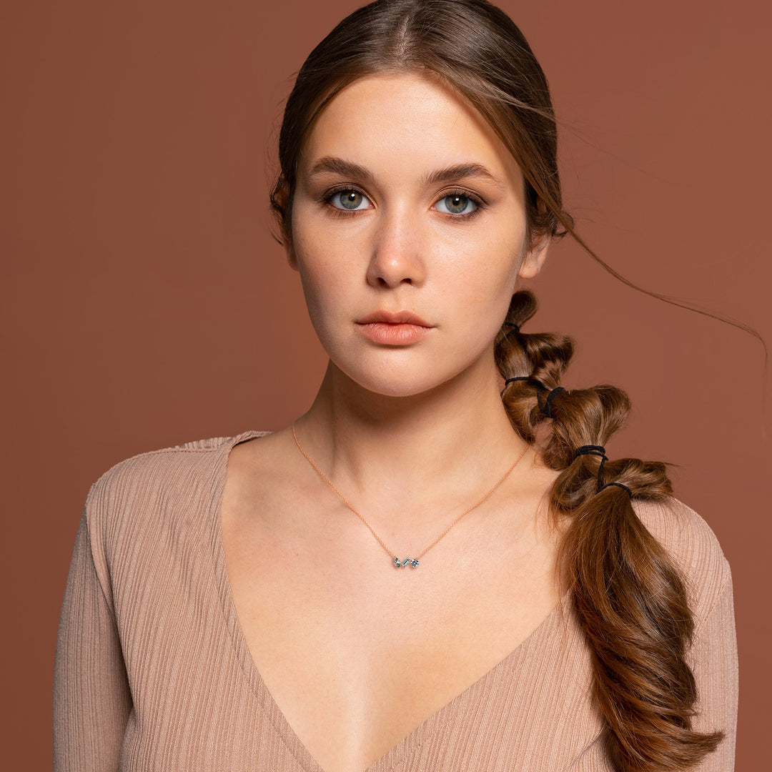 3-stone-diamond-pendant-in-rose-gold-fdpd11019-model