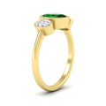 Thumbnail 4 - 3-stone-oval-bezel-emerald-engagement-ring-in-yellow-gold-fd11546gemgr-nl-yg