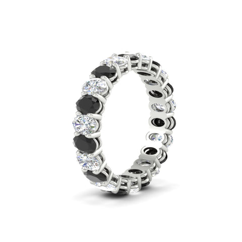 4-ctw-classic-oval-diamond-eternity-band-ring-with-black-diamond-in-white-gold-fdewb8324ovgblackangle2-4.50x3.00mm-nl-wg