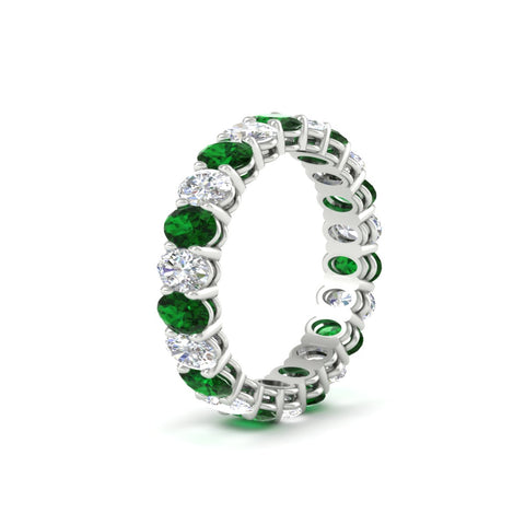 4-ctw-classic-oval-diamond-eternity-band-ring-with-emerald-in-white-gold-fdewb8324ovgemgrangle2-4.50x3.00mm-nl-wg