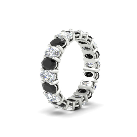 5-ct-oval-diamond-basket-prong-eternity-band-with-black-diamond-in-white-gold-fdewb8324ovgblackangle2-5.00x3.50mm-nl-wg