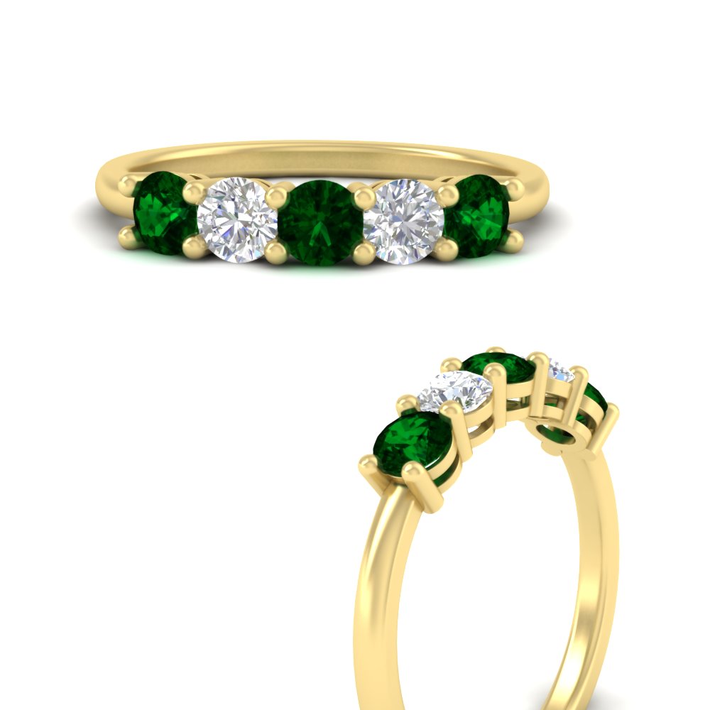 5-stone-round-cut-1-carat-diamond-and-emerald-wedding-band-in-yellow-gold-FDENS141ROBGEMGRANGLE3-1.00CT-NL-YG