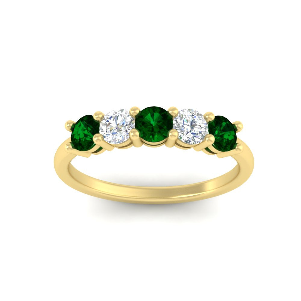 5-stone-round-cut-1-carat-diamond-and-emerald-wedding-band-in-yellow-gold-FDENS141ROBGEMGRANGLE5-1.00CT-NL-YG