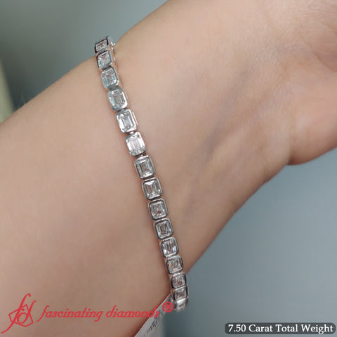 7-50-carat-emerald-cut-diamond-bezel-tennis-bracelet-in-white-gold-fdbrc10583angle2-7-50-ct-nl-wg-7