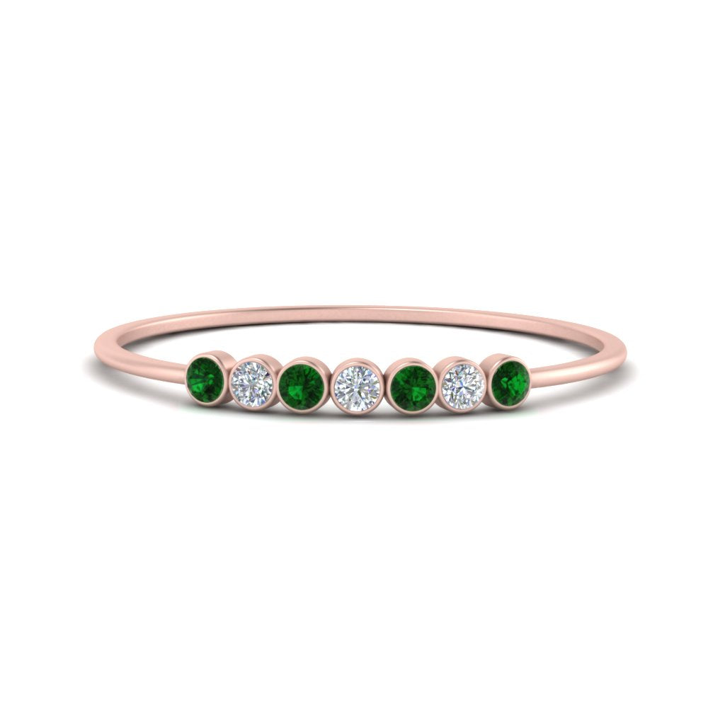 7-stone-bezel-anniversary-diamond-band-with-emerald-in-rose-gold-FD9428RORGEMGR-NL-RG.jpg