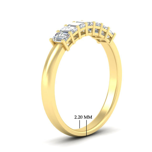 7-stone-emerald-cut-diamond-wedding-band-in-yellow-gold-fdwb8008emangle2-0.70ct-nl-yg-hw?v=1773988407